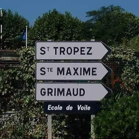 Golfe De Saint-tropez, Et Commerces A Pieds 4*