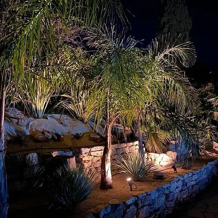 Golfe De Saint-tropez, Et Commerces A Pieds 酒店 格里莫